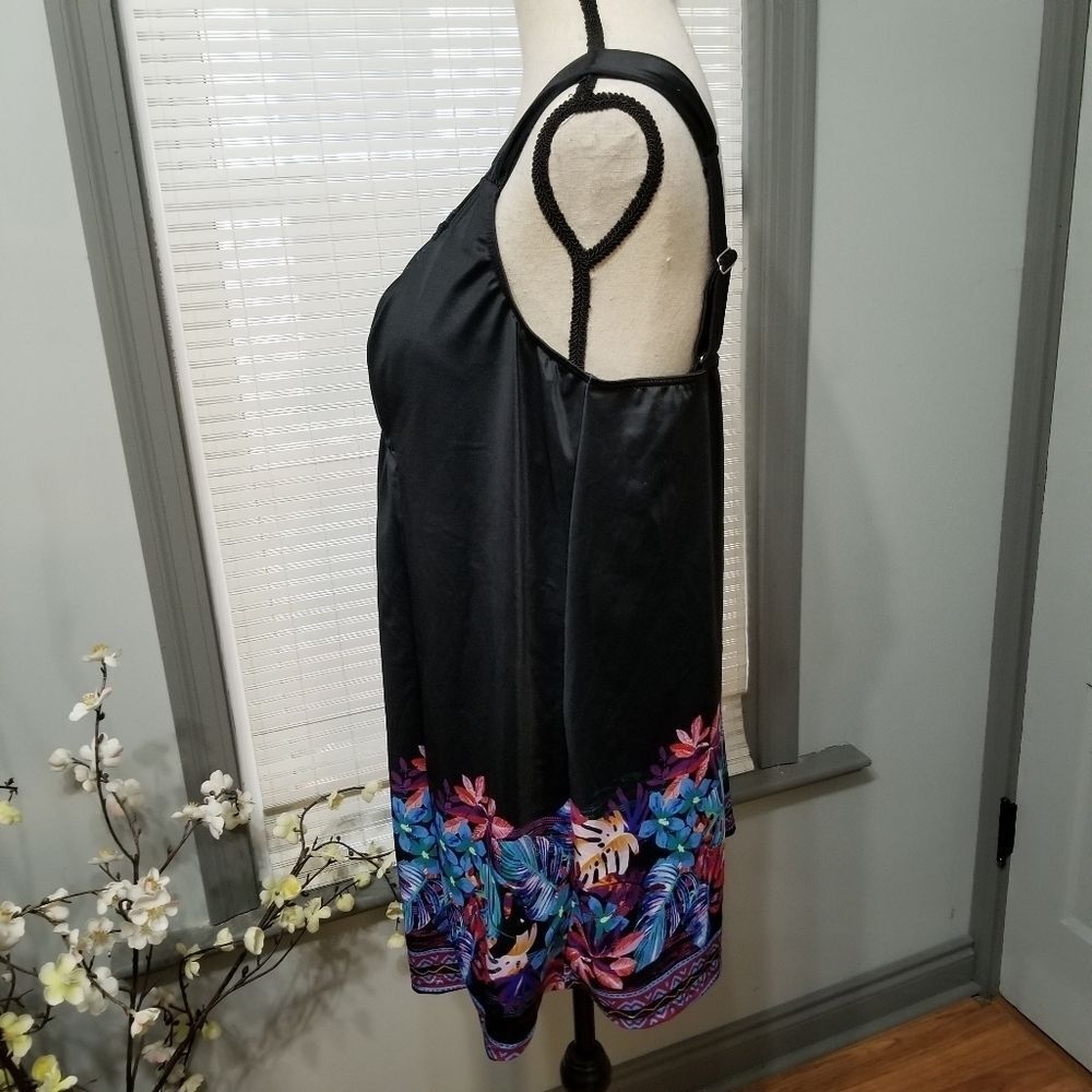 ✨ Swimsuits for All Black Floral Swimdress Top - Picture 5 of 9